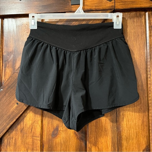 Offline by Aerie black comfy athletic lounge shorts - Picture 1 of 5